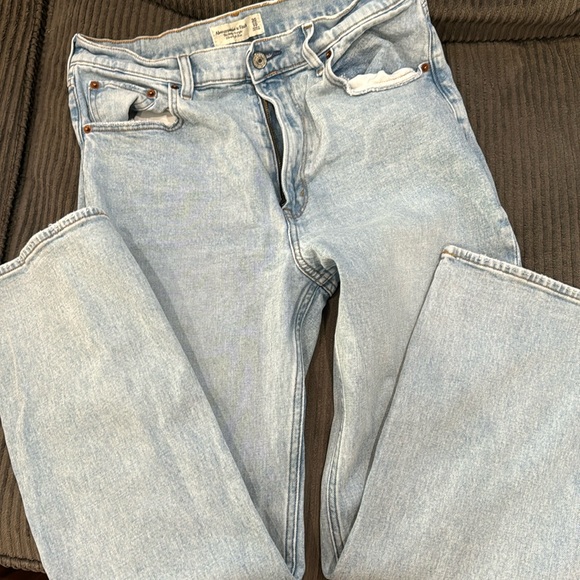 Abercrombie Ultra High Rise Ankle Straight - Picture 3 of 4